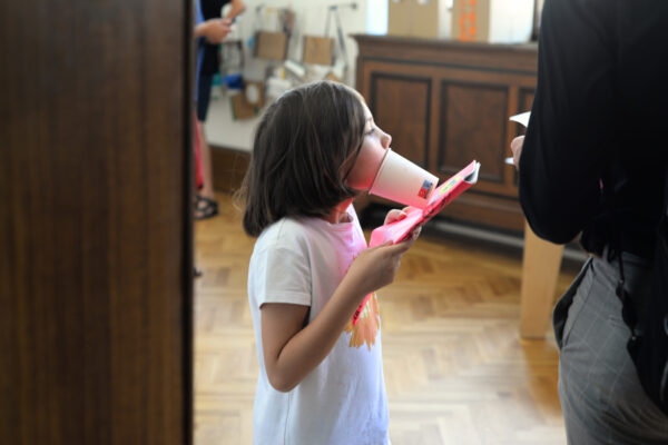 Ziny na vernisáži dílen v Artparku, foto Tereza Kunderová