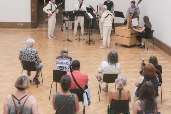 Premiéra skladby Music for VOID Martina Petráka, napsané pro výstavu Jiří Příhoda VOID, v podání členů The Affogato & Friends. 23. 6. 2022. © Galerie Rudolfinum, foto: Libor Galia