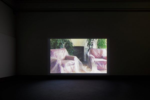 Not Without Joy, pohled do instalace, Ufuoma Essi. © Galerie Rudolfinum, foto: Martin Polák