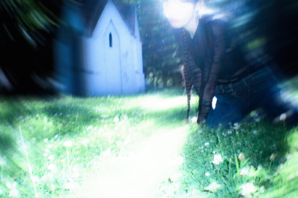 Cover art z alba My heart is bigger than the grief inside of it projektu GbClifford. © GbClifford, foto Jakub Kučera